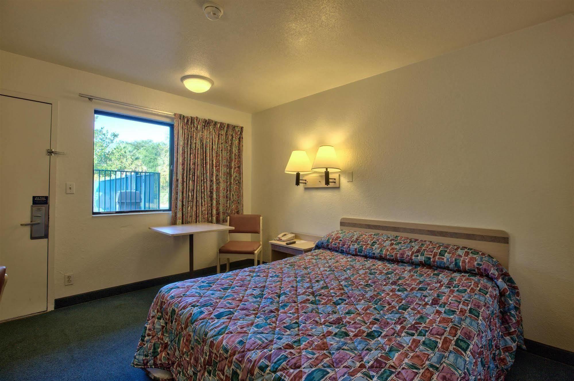 Motel 6-Valdosta, Ga - University Buitenkant foto