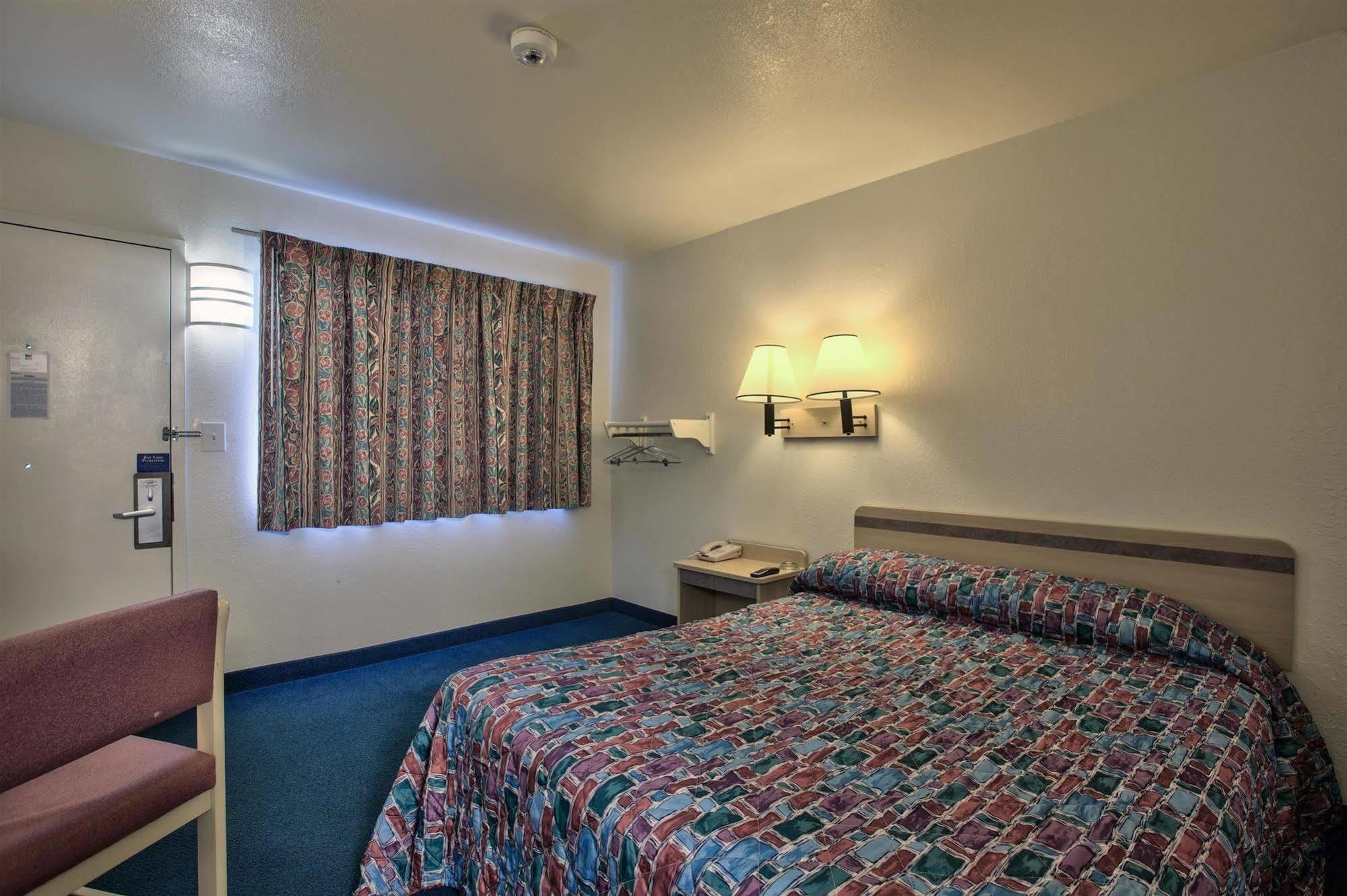 Motel 6-Valdosta, Ga - University Buitenkant foto