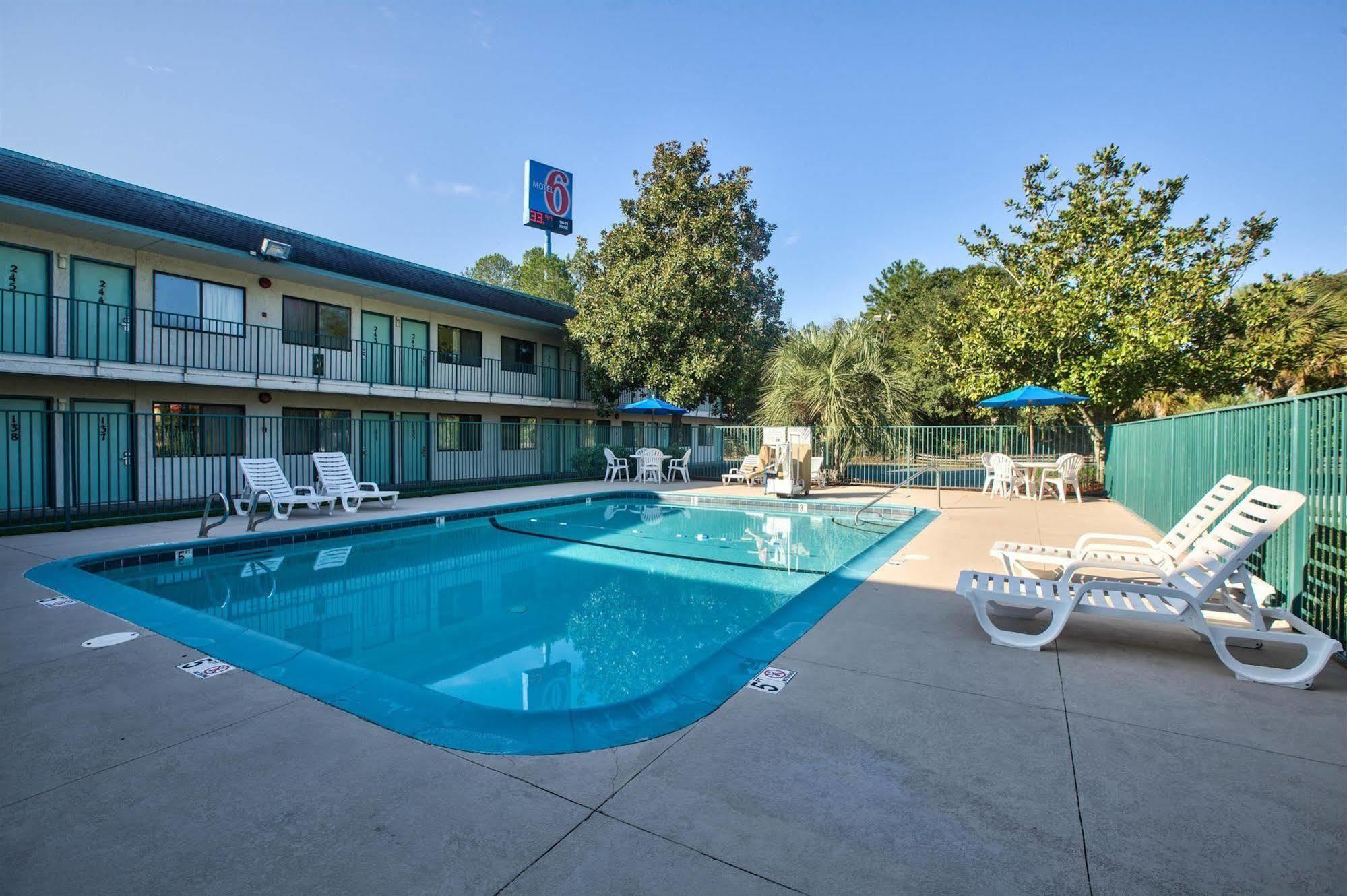 Motel 6-Valdosta, Ga - University Buitenkant foto