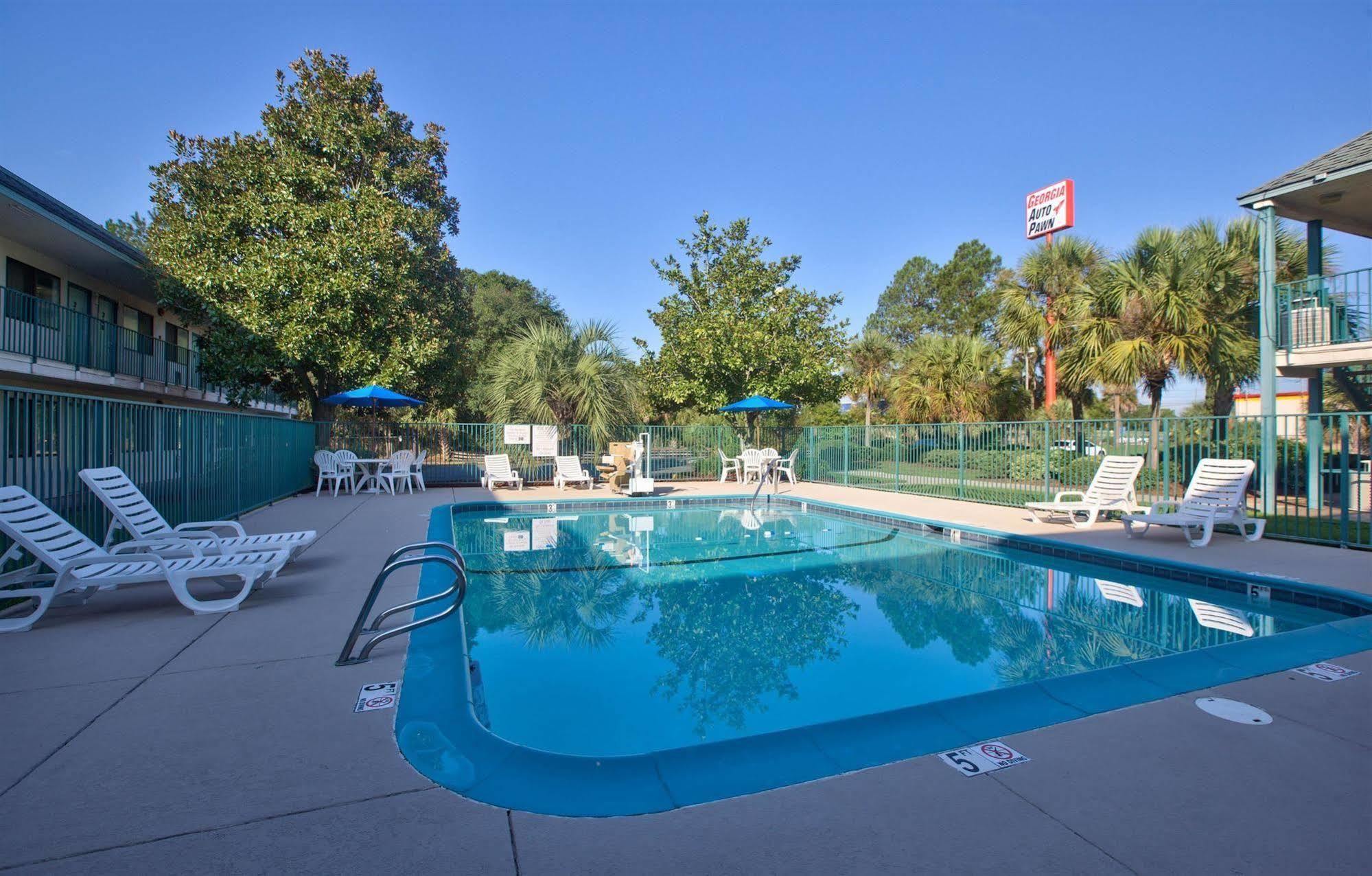 Motel 6-Valdosta, Ga - University Buitenkant foto